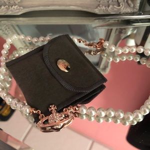 vivienne westwood pearl mini bas relief necklace